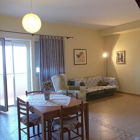 Casa Vacanze Beppe Termini Imerese Exterior foto