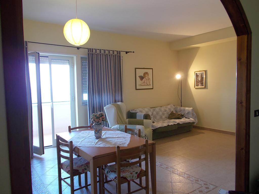 Casa Vacanze Beppe Termini Imerese Exterior foto