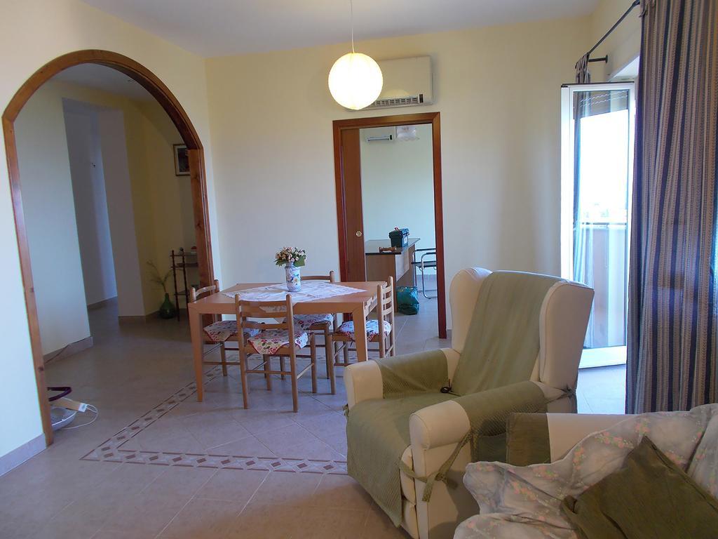 Casa Vacanze Beppe Termini Imerese Exterior foto